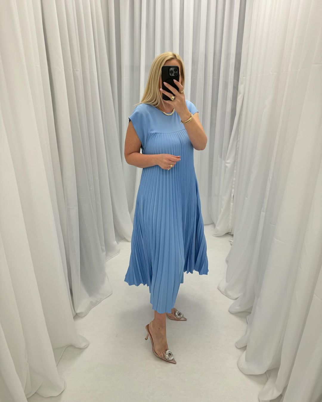 🔥HOT SALE🔥Sleeveless pleated simple solid colour dress